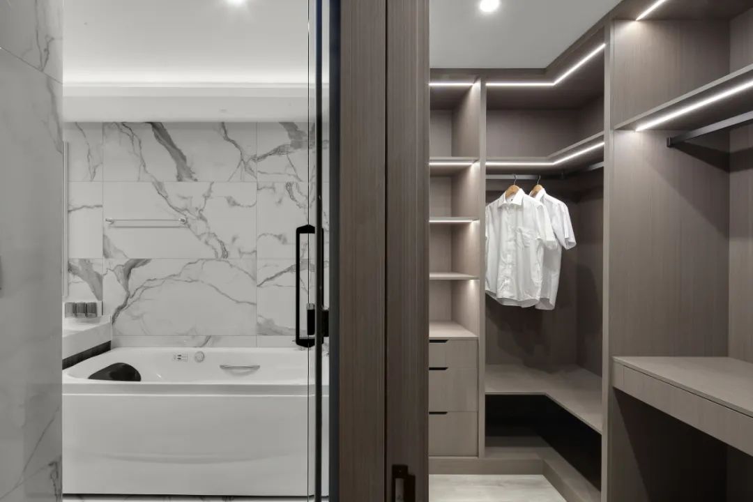 現(xiàn)代簡(jiǎn)約風(fēng)格室內(nèi)設(shè)計(jì)家裝案例-衛(wèi)生間衣帽間 現(xiàn)代簡(jiǎn)約風(fēng)格室內(nèi)設(shè)計(jì)家裝案例-衛(wèi)生間衣帽間
